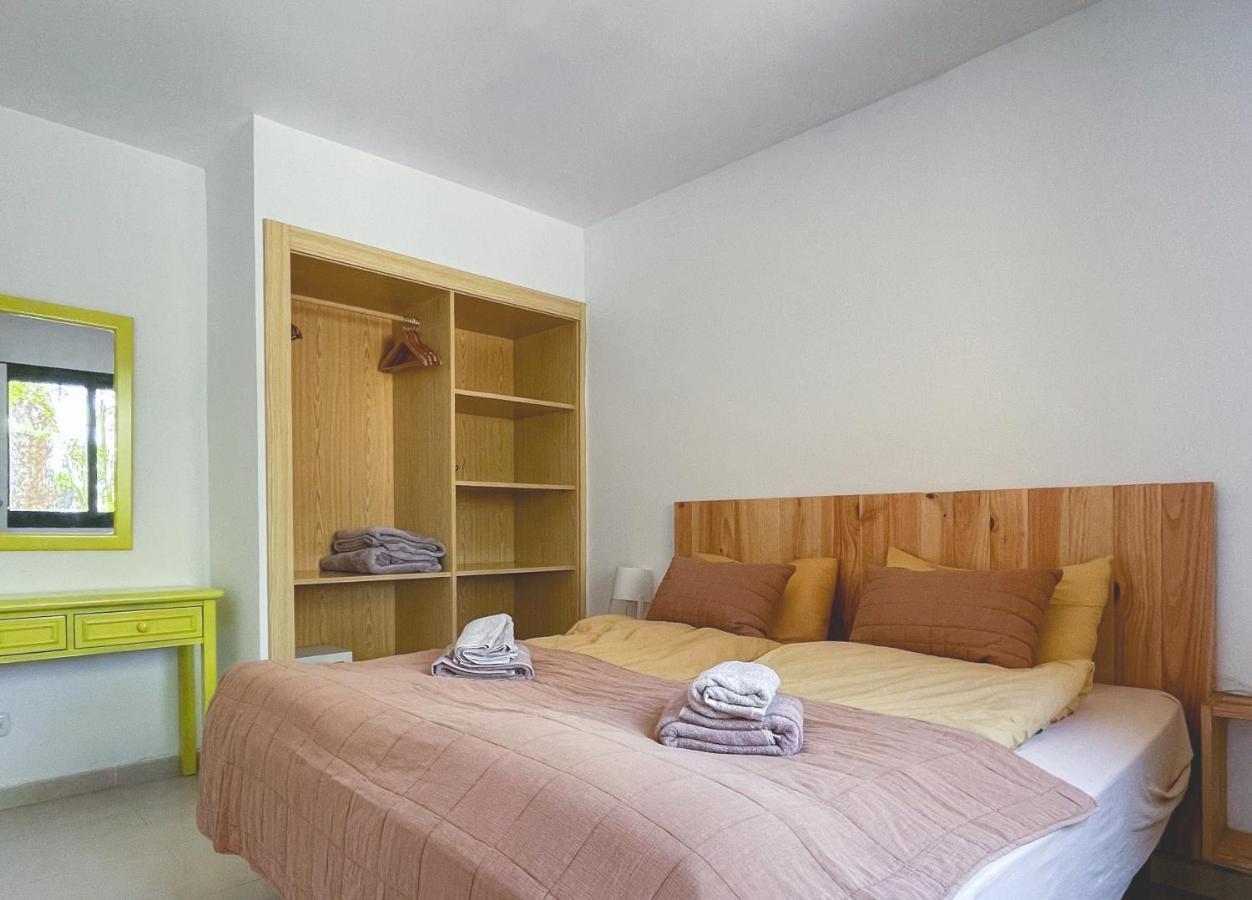 Seaside Apartment Corralejo : A Cozy Holiday Home In A Peaceful Well Located Green Complex Eksteriør billede
