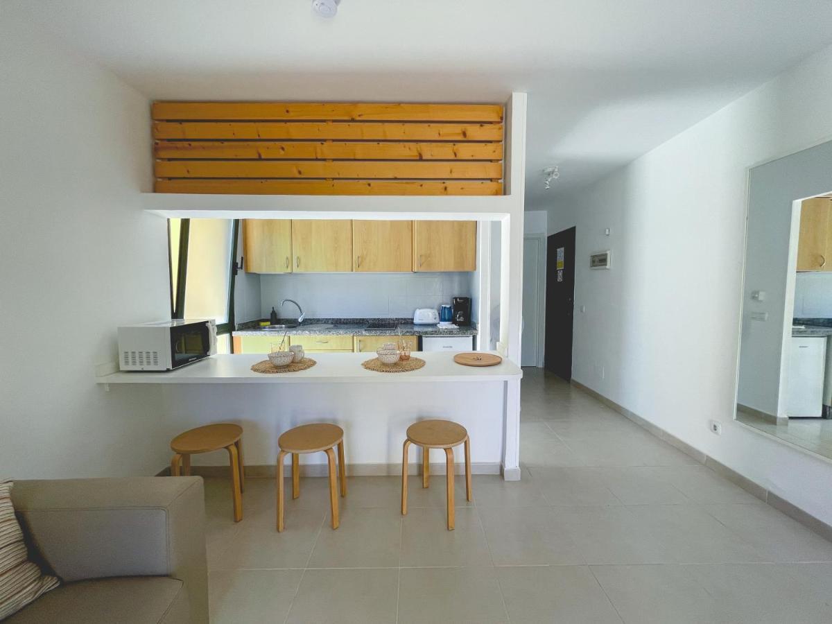 Seaside Apartment Corralejo : A Cozy Holiday Home In A Peaceful Well Located Green Complex Eksteriør billede
